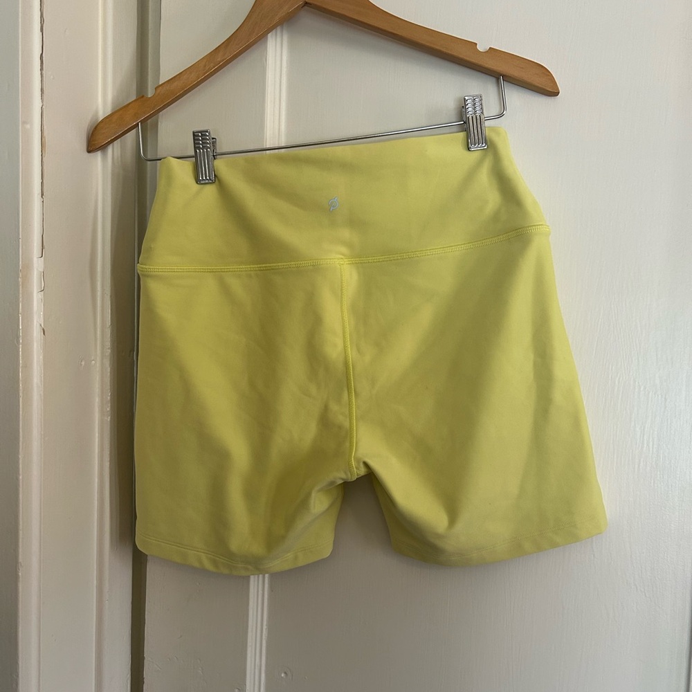 Peloton Yellow Women's Bike Shorts Size Medium - Picture 4 of 9